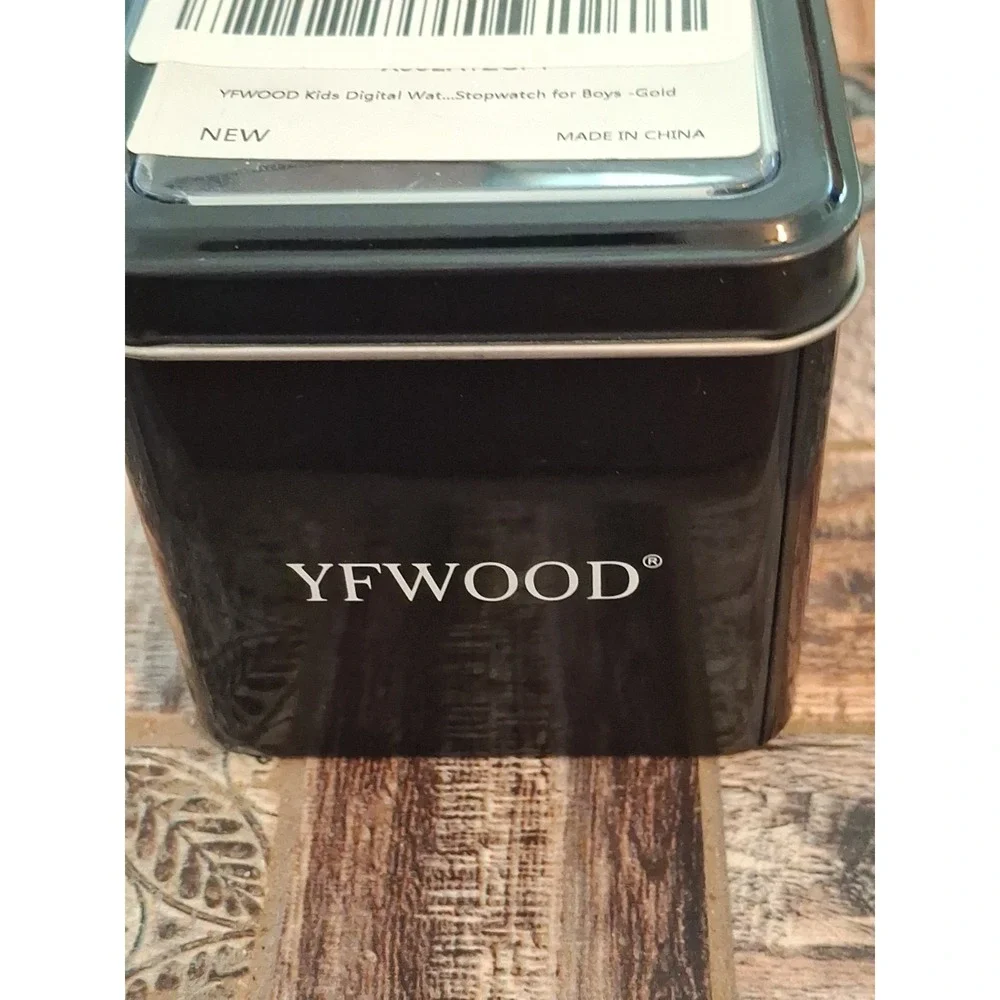 NIB YFWOOD Boys Digital Watch. Blk Silicone Band,Large #'s,Stopwatch,Alarm,Date.